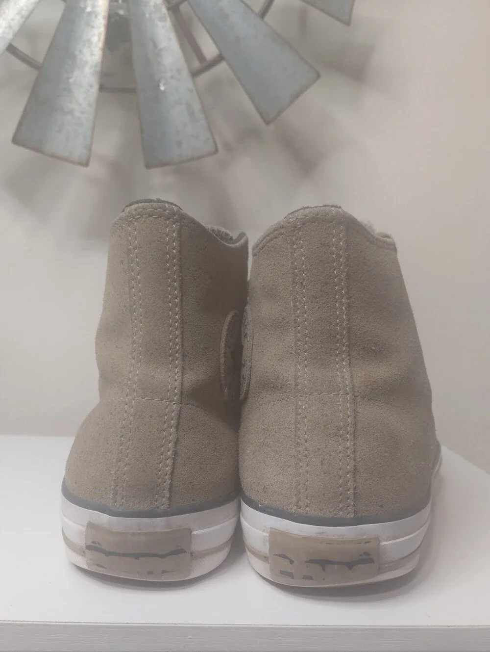 Converse high top